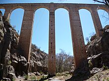 Archivo:Acueducto El Saucillo 2