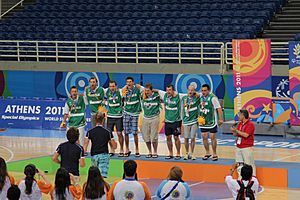 Archivo:Basketball national team of slovenia at Special Olympics 2011