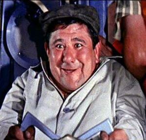 Archivo:Buddy Hackett Its a Mad, Mad, Mad, Mad World Trailer14