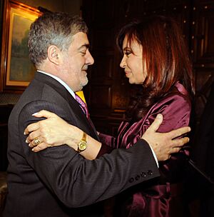 Archivo:Cristina Fernández se reúne con Mario Das Neves por la erupción del Chaitén 01