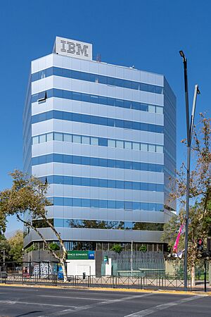Archivo:Edificio IBM, Providencia, Santiago 20230305