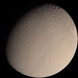 Archivo:Enceladus from Voyager