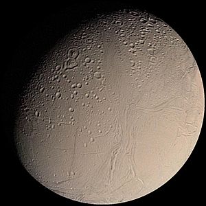 Archivo:Enceladus from Voyager