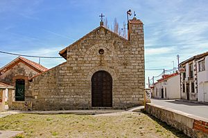 Archivo:Ermita en la estación de La Cañada