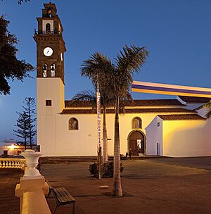Archivo:Iglesia Nuestra Señora de los Remedios, en Buenavista del Norte. Tenerife. Canarias. España, Spain