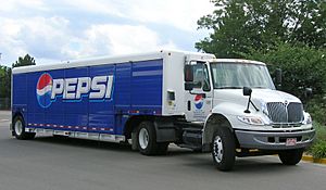 Archivo:International Harvester Pepsi truck