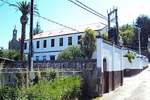 Archivo:Mosteiro de Carmelitas Descalzas da Virxe do Carme e San Xosé de Sabarís, Baiona