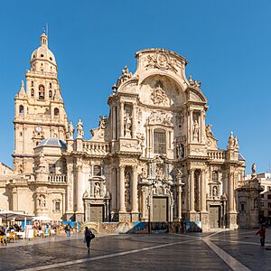 Archivo:Murcia 2022 - West facade 2