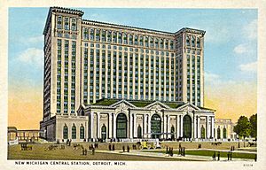 Archivo:POSTCARD New Michigan Central Station circa 1915
