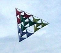 Archivo:Tetrahedron kite