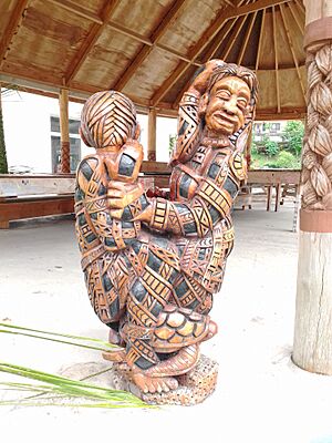 Archivo:Wooden Statue from Jean P. Jaydon Museum