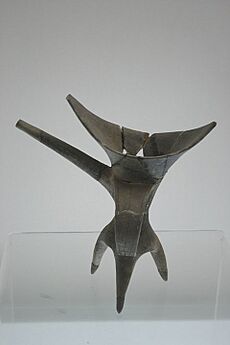 Archivo:Xia Dynasty pottery jue