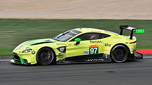 Archivo:Aston Martin Vantage GTE Lynn Silverstone 2018