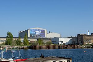 Archivo:B&W Hallerne 2014-04-27 4