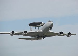 Archivo:Boeing.e3-d.sentry.takeoff.arp