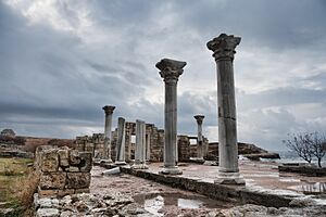 Archivo:Chersonesos columns
