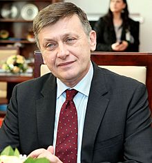 Crin Antonescu Senate of Poland 01.JPG