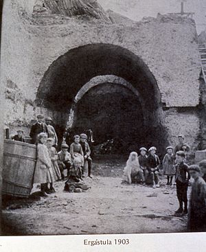 Archivo:Ergástula en 1903