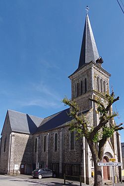 FrancePaysDeLaLoireSaintMarsDuDesertEglise.jpg