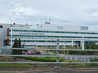 Jaguar - Land Rover Factory - Halewood - geograph.org.uk - 2496590.jpg