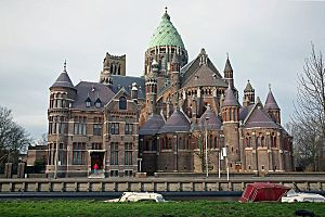Archivo:Kathedraal St. Bavo, Leidsevaart, Haarlem