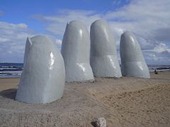 La mano de Punta del Este