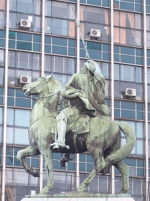 Monumento el gaucho detalle jinete.png