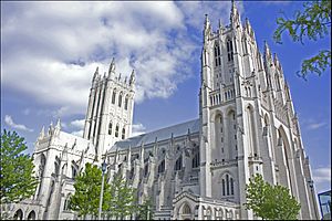 Archivo:National Cathedral in DC