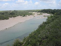 Nueces River between La Pryor and Uvalde, TX IMG 4256.JPG