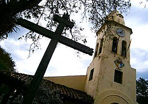 Archivo:Parroquia Santuario "Ñandejára Guasu" de Piribebuy