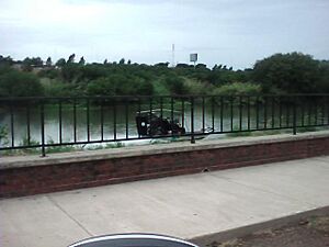 Archivo:Patrolling Rio Grande @ Laredo