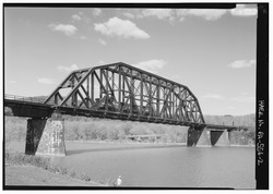 Perspective view of truss span, looking NE. - Pennsylvania Railroad, West Brownsville Junction Bridge, Spanning Monongahela River, north of U.S. Route 40 Bridge, West Brownsville, HAER PA,63-BROVW,1-2.tif
