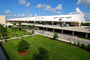 Archivo:Southwest Florida International Airport RSW