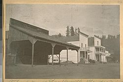 The town of Laytonville, Mendocino Calif. 1910.jpg