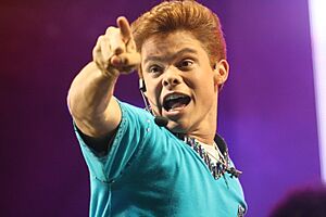 Archivo:Willy Martin en el show musical de ISA TKM - 4581800269