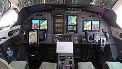Archivo:2007 Pilatus PC-12 panel photo D Ramey Logan