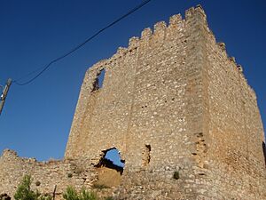 Archivo:CastillodeSisamon