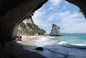 Archivo:Cathedral Cove, Coromandel