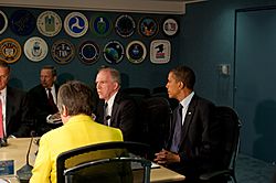 Archivo:FEMA - 41223 - President Obama visits FEMA headquarters