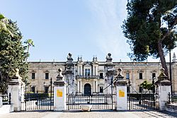 Archivo:Facultad de Geografía e Historia, Universidad de Sevilla, Sevilla, España, 2015-12-06, DD 79