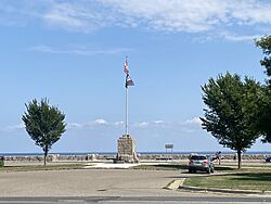 Garrison, Minnesota-04-Garrison Bay and memorial.jpg