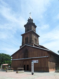 Iglesia de Santa Catalina de Colonche.jpg