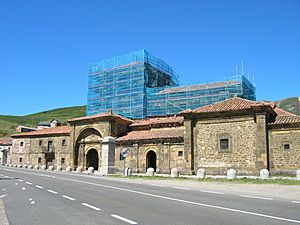 Archivo:Iglesia de Santa María de Arbas del Puerto