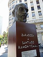 Archivo:Monumento Santiago Ramon y Cajal Zaragoza 7