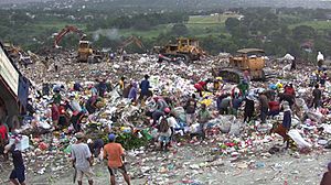 Archivo:Payatas-Dumpsite Manila Philippines02