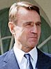 Archivo:President Ronald Reagan with President Mauno Koivisto of Finland in the Rose Garden (cropped)