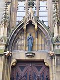 San Sebastián - Catedral del Buen Pastor 60b-detalle escultura
