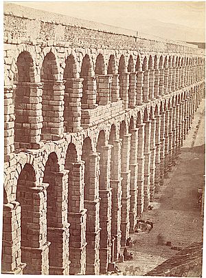 Archivo:Segovia Aqueduct by Juan Laurent
