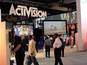 Archivo:Stand de Activision en el E3 2009
