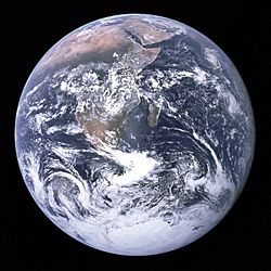 Archivo:The Earth seen from Apollo 17